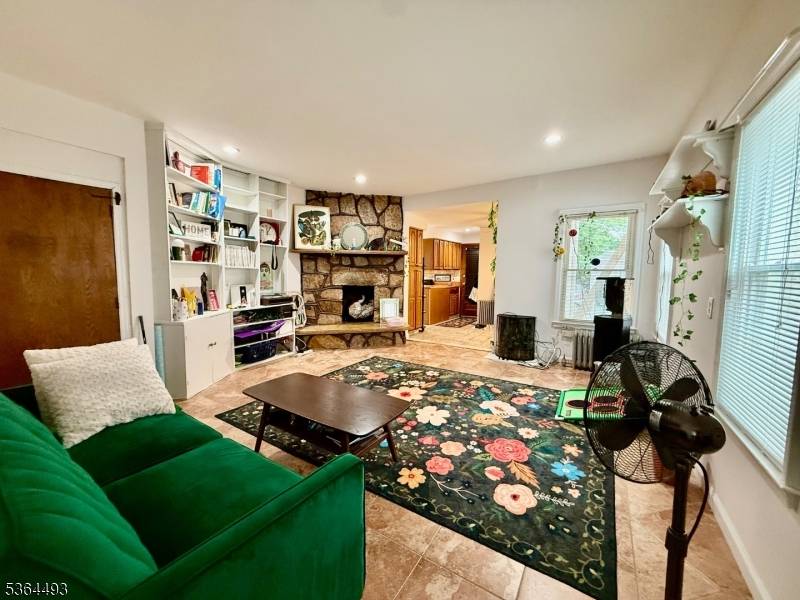 Montclair Twp., NJ 07042,153 Valley Rd #1
