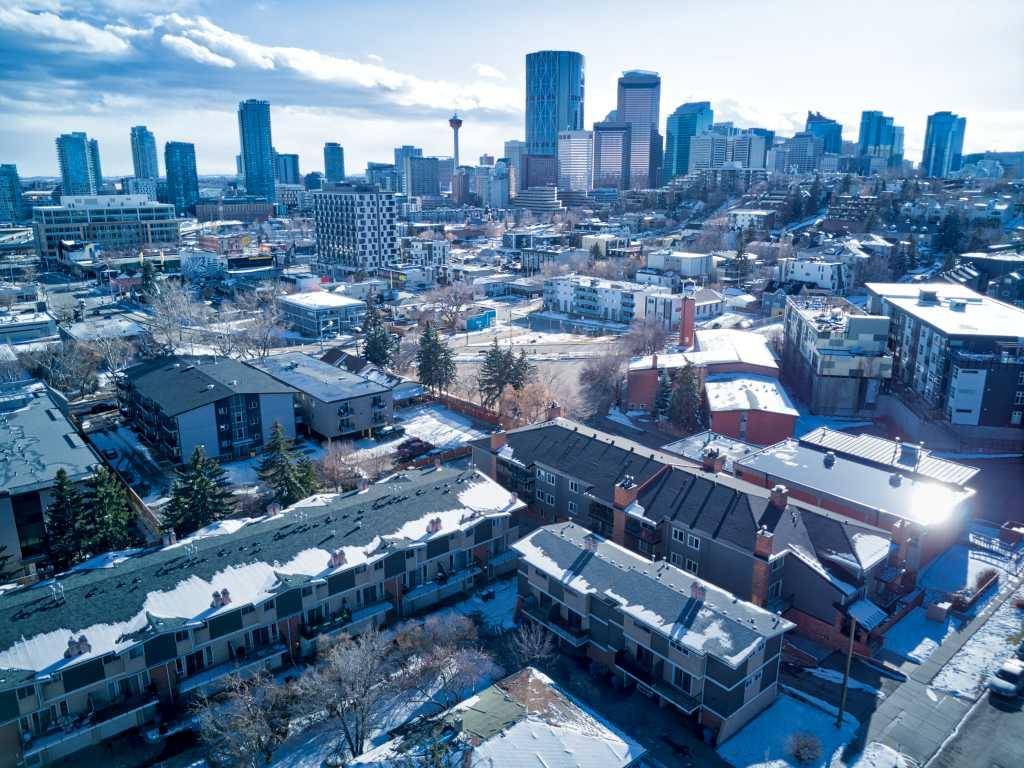 Calgary, AB T2E 0J9,643 4 AVE NE #22