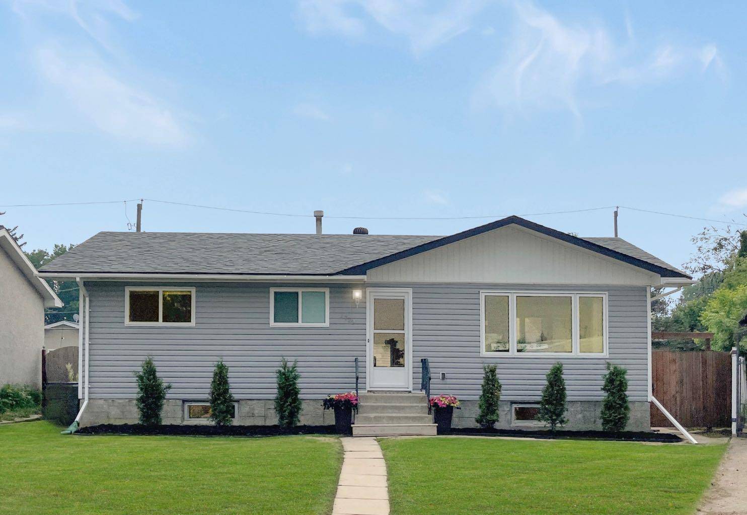 4729 56 AVE, High Prairie, AB T0G 1E0