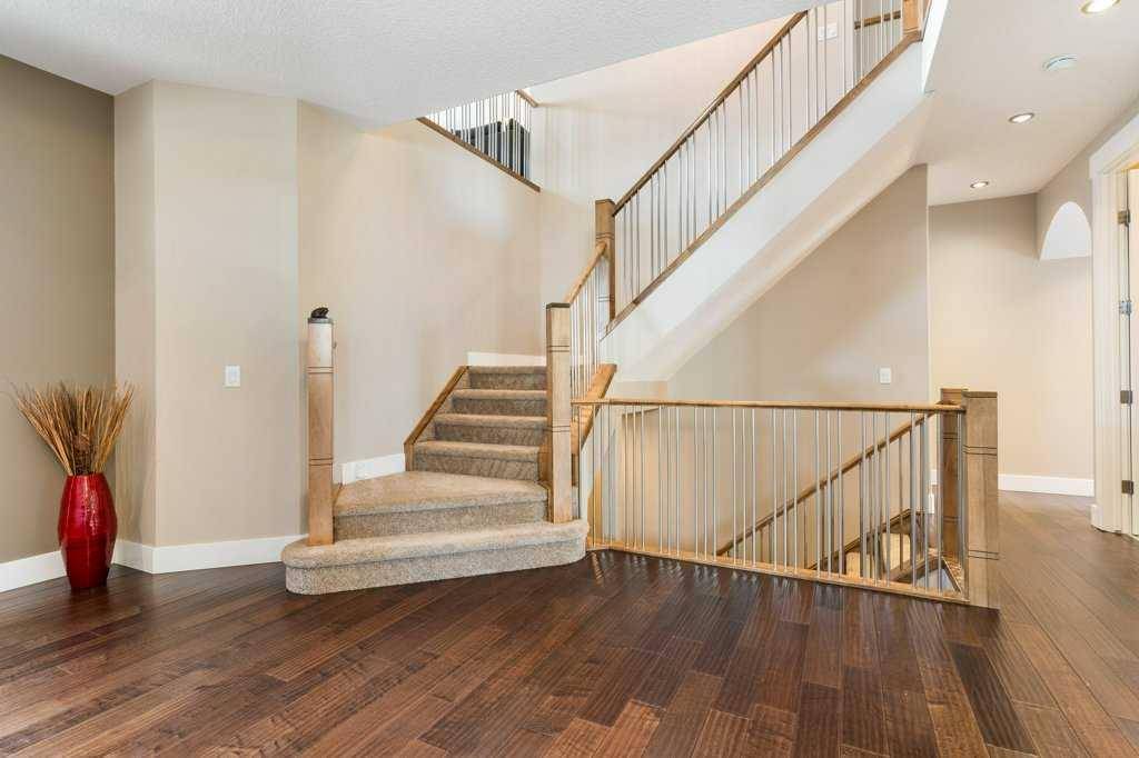 Chestermere, AB T1X0R7,281 Kinniburgh BLVD
