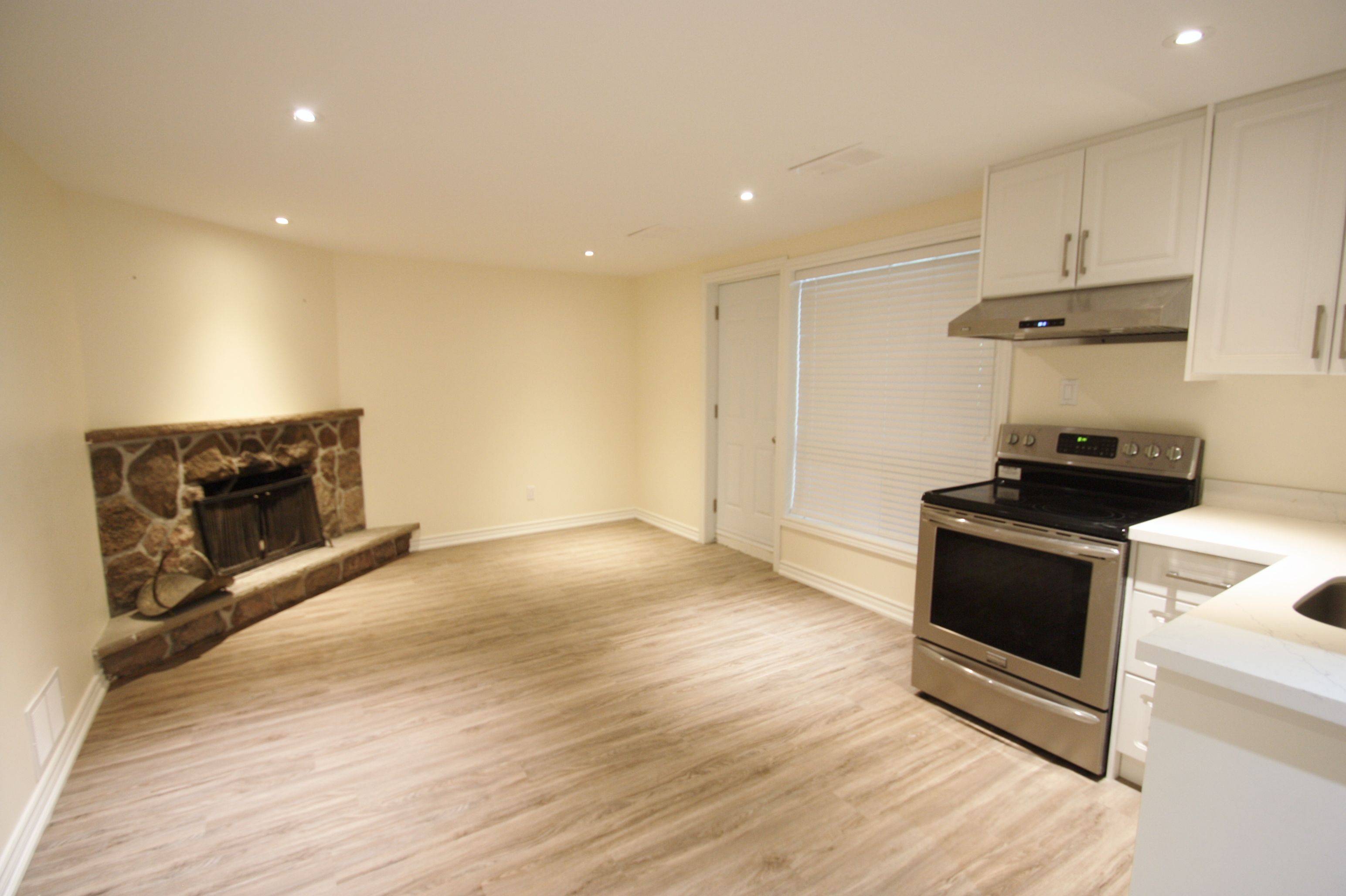 33 Carluke CRES #Lower, Toronto C12, ON M2L 2H7