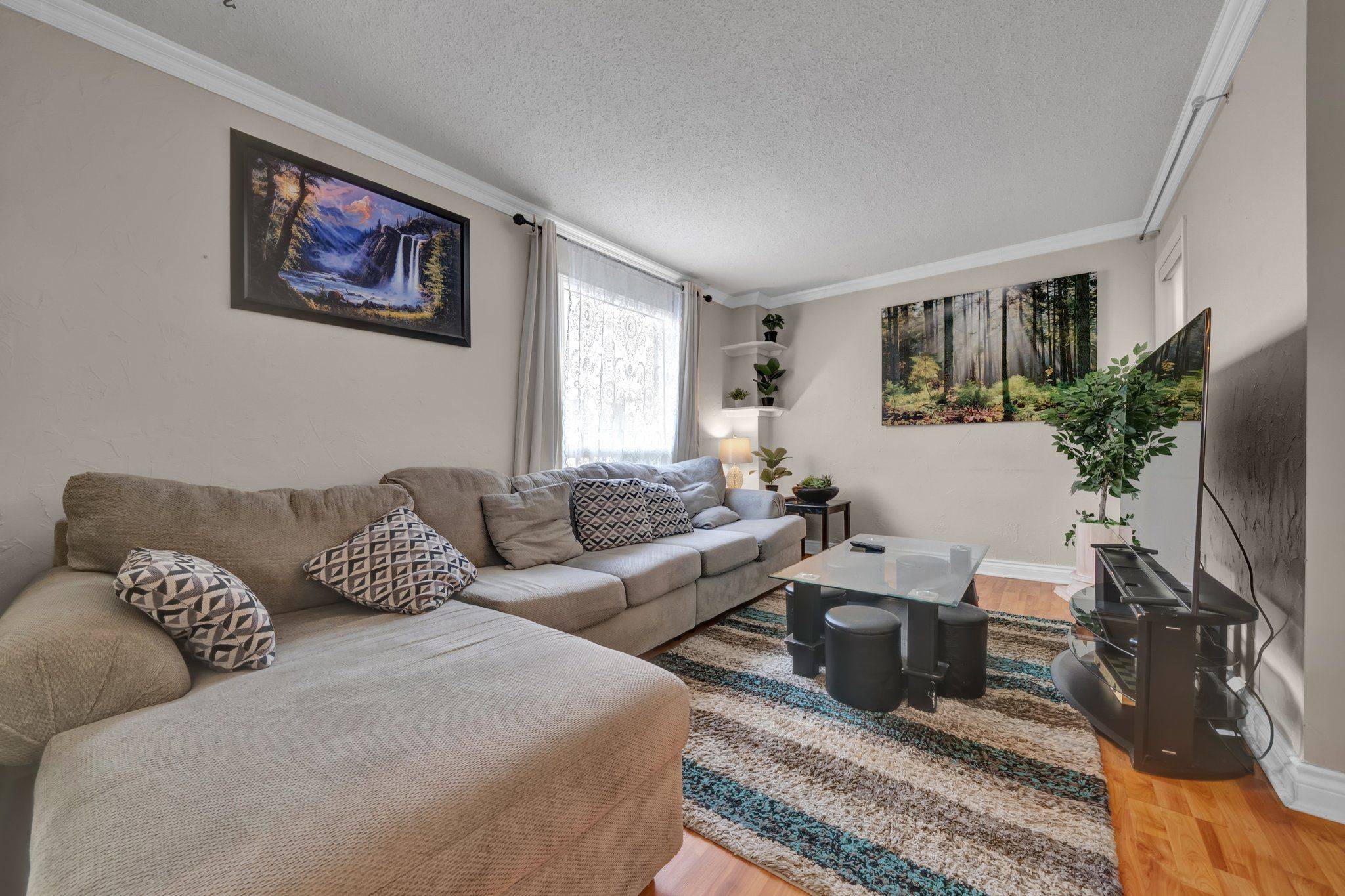 Oshawa, ON L1K 1T9,848 Attersley DR