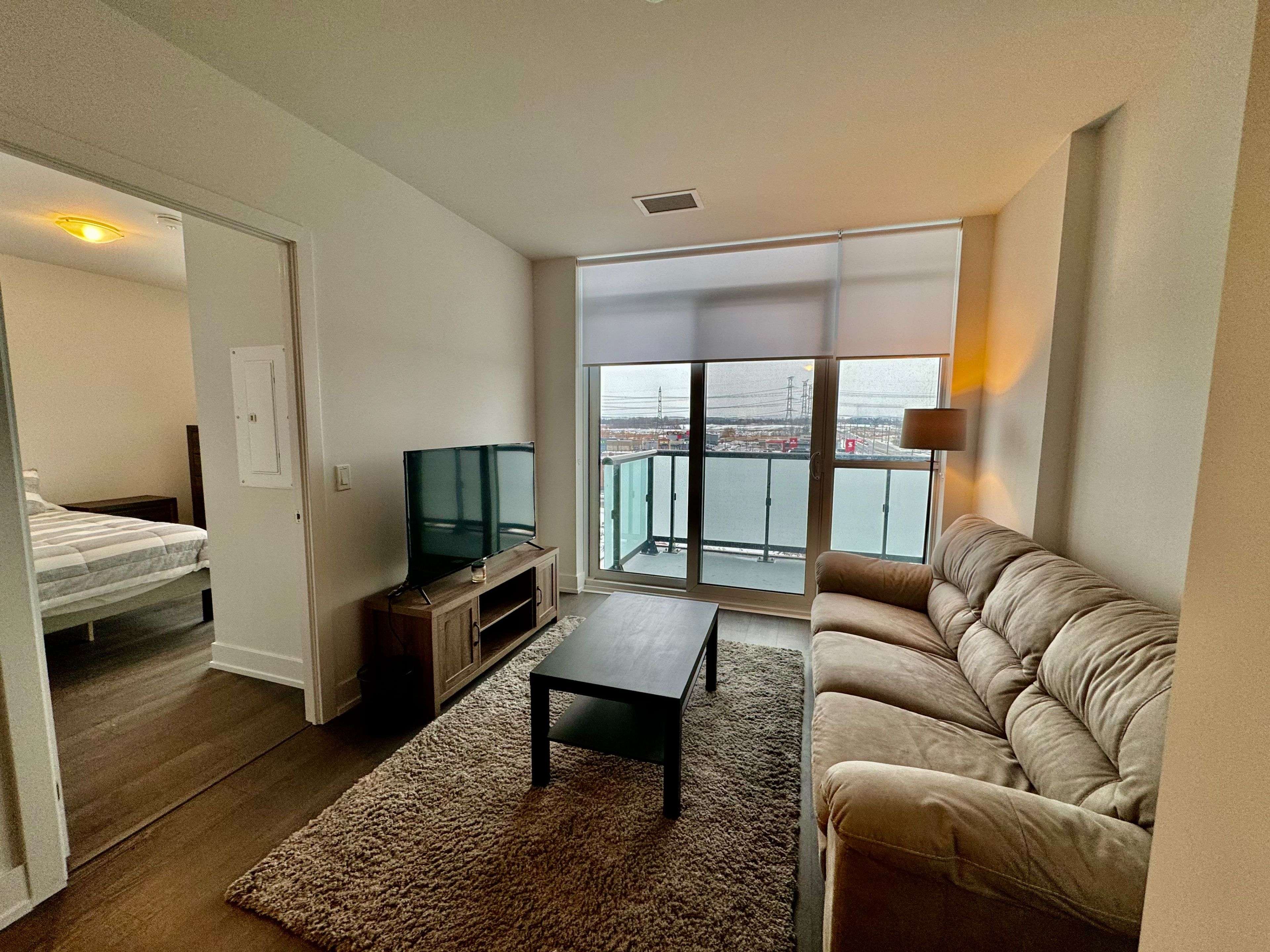 Oshawa, ON L1L 0P8,2550 Simcoe ST N #706