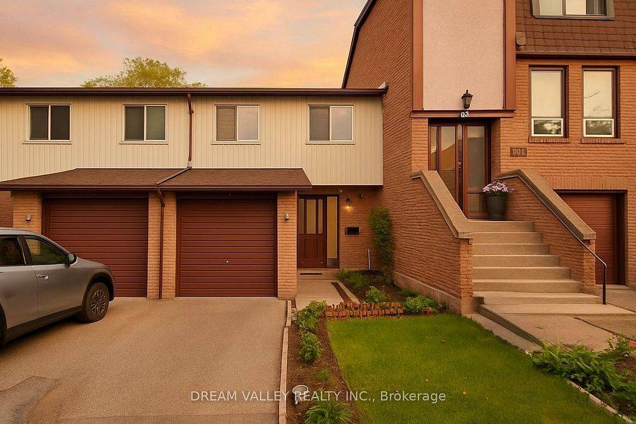 175 Trudelle St ST #61, Toronto E08, ON M1J 3K5