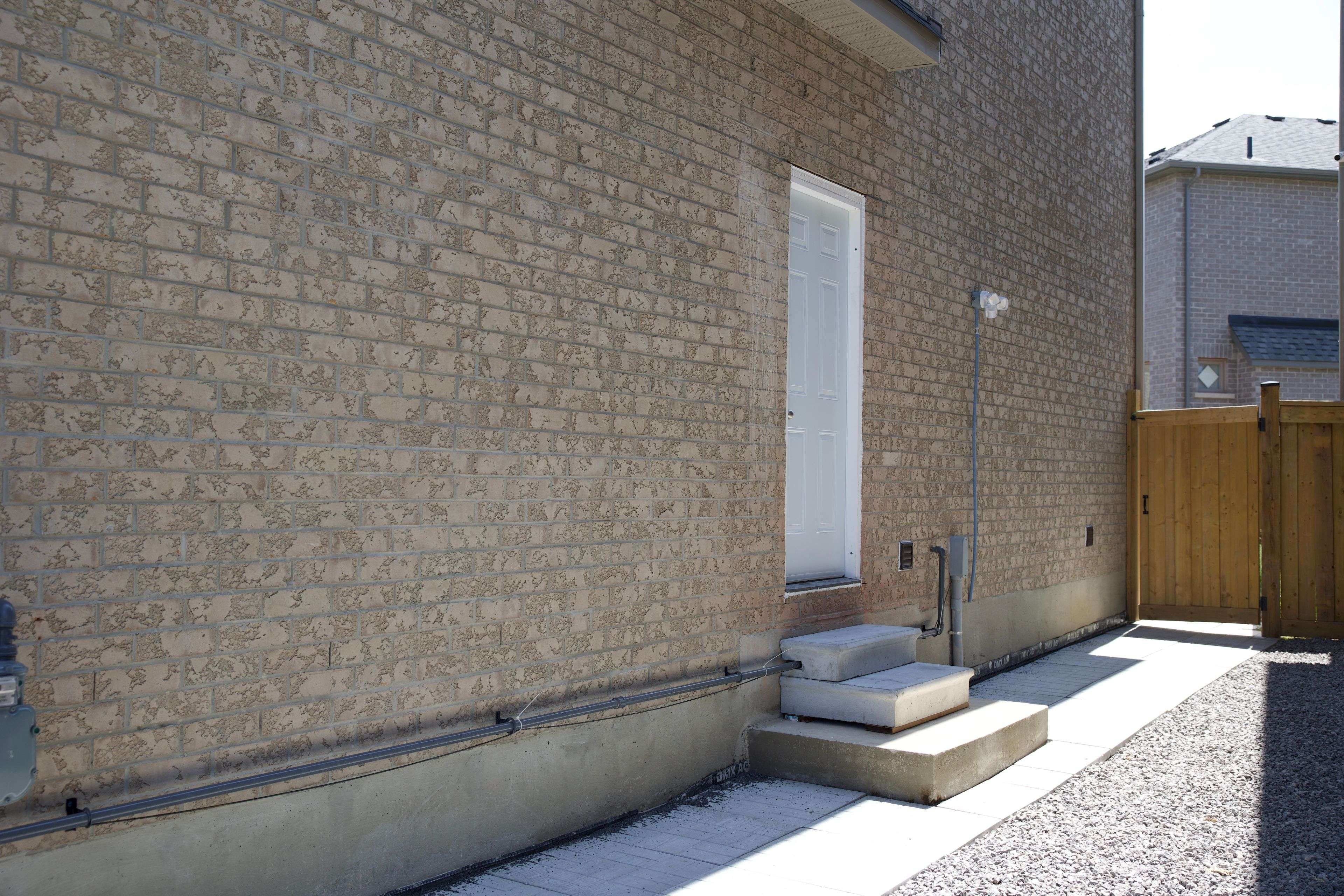 East Gwillimbury, ON L9N 0W8,42 Concert Hill WAY