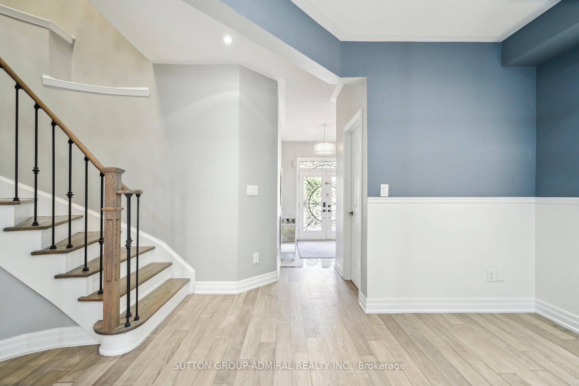 Vaughan, ON L6A 4B9,30 Blue Grouse RD