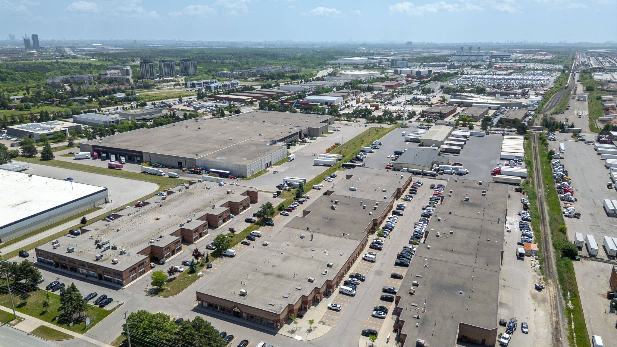 Brampton, ON L6S 5T4,2053 Williams Pkwy #37