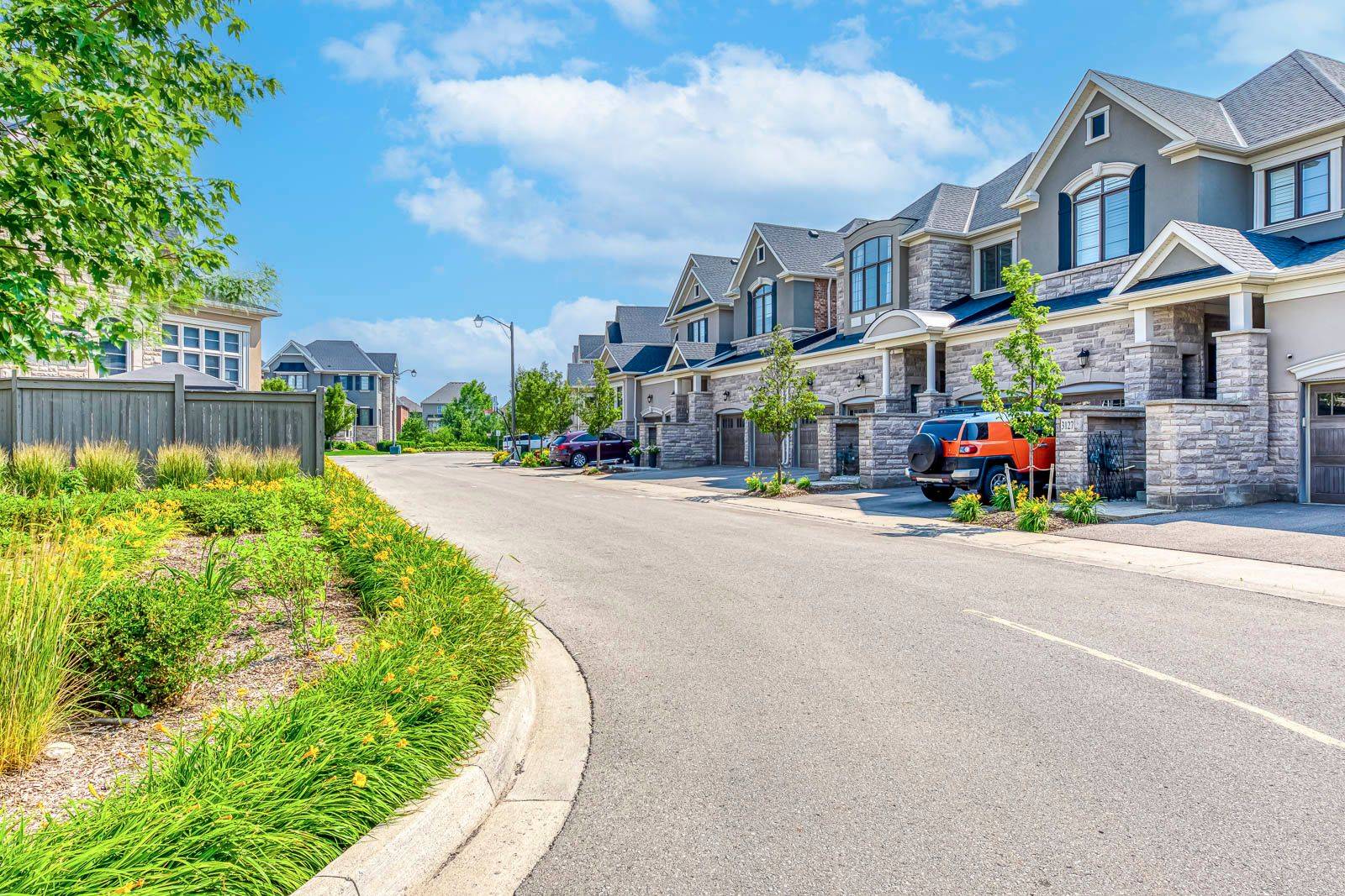 Oakville, ON L6M 1P6,3129 Riverpath Common