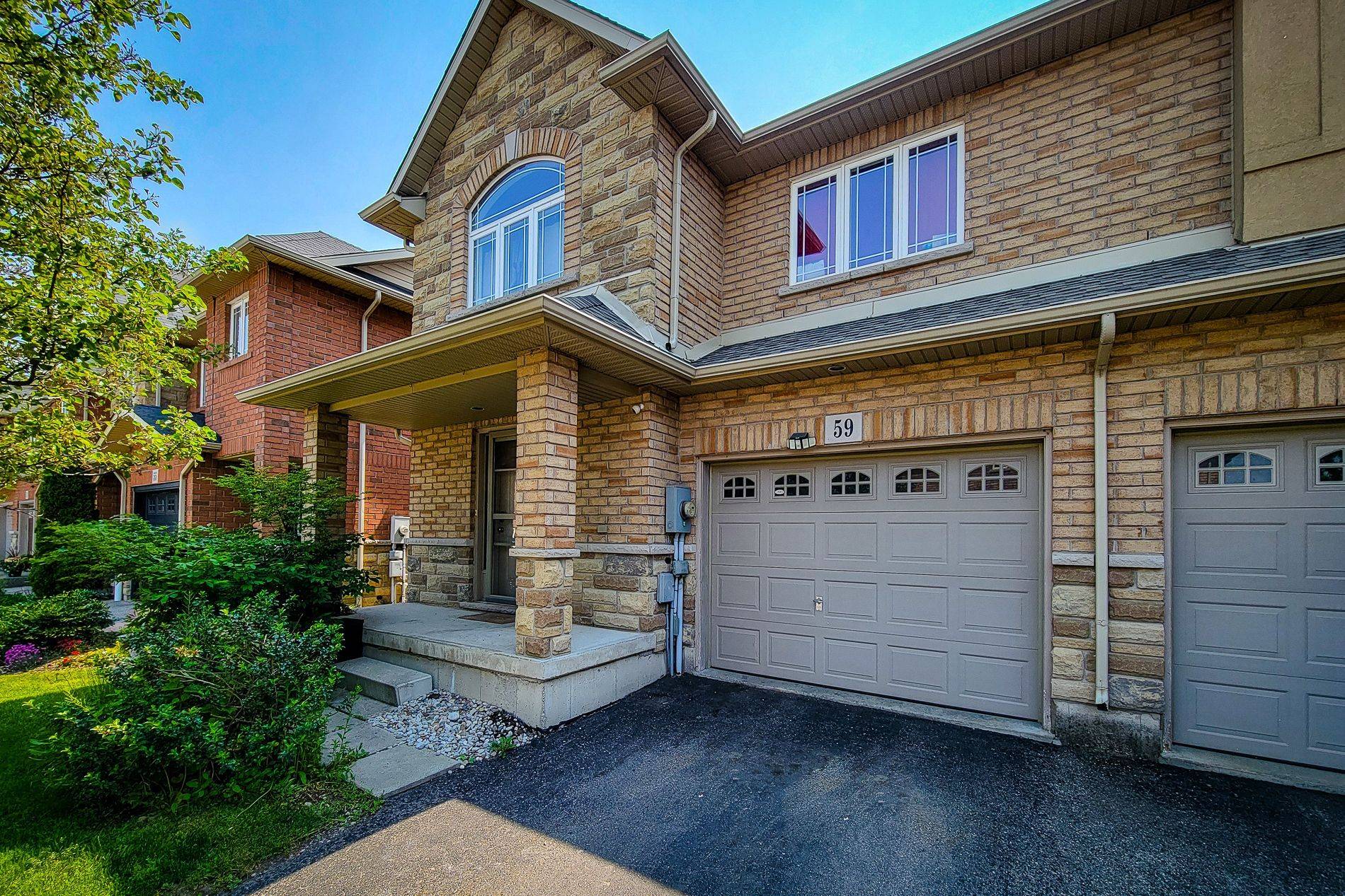 Hamilton, ON L0R 1P0,59 Periwinkle DR