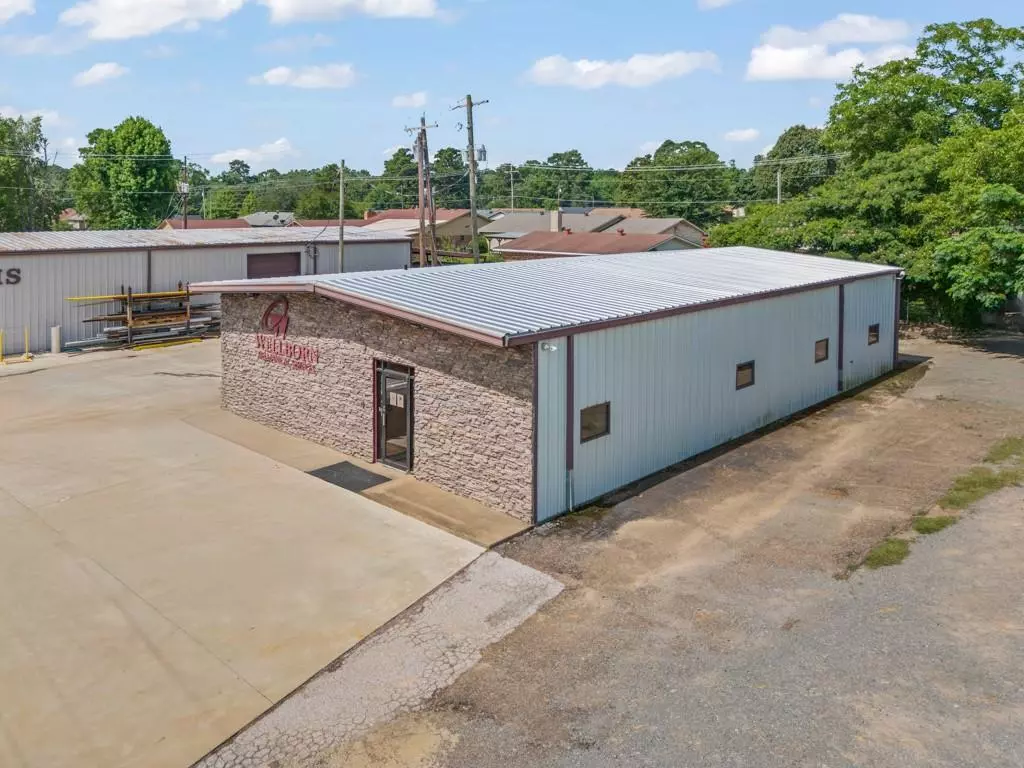 Longview, TX 75602,2403 S Eastman Road
