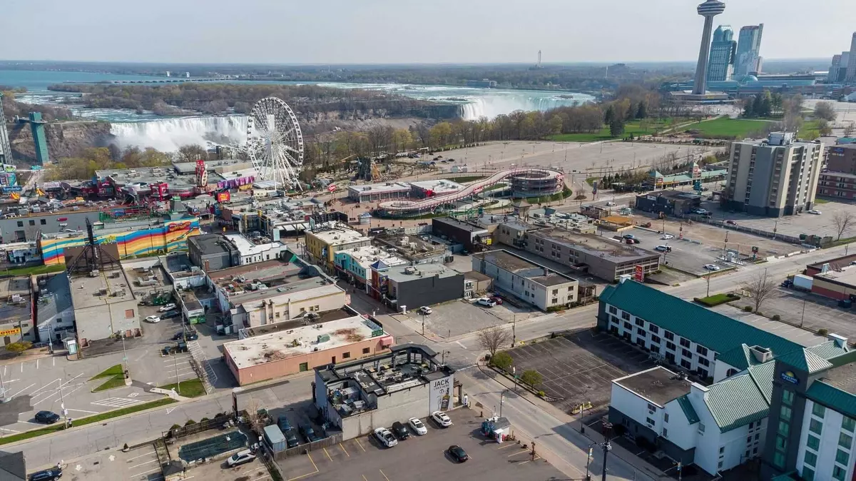 Niagara Falls, ON L2G 3N8,5043 Centre ST