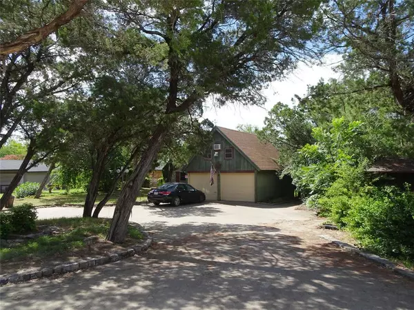 Granbury, TX 76048,1009 Laguna Vista Court