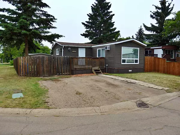 4946 43 ST, Vermilion, AB T9X 1P5
