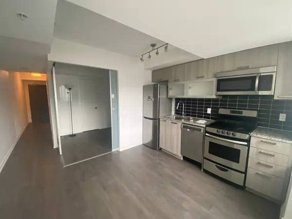 Toronto C01, ON M6J 0A2,68 Abell ST #228