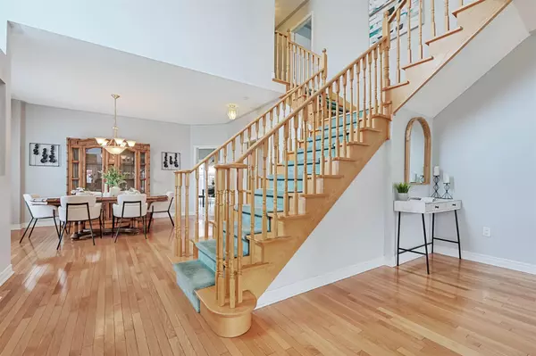 Vaughan, ON L4K 5G2,2 Foxfield CRES