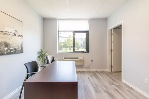 Guelph, ON N1L 0P3,64 Frederick ST #4