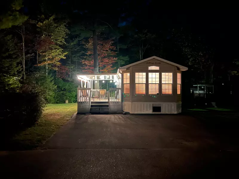 48 Temagami TRL, Wasaga Beach, ON L9Z 1X7