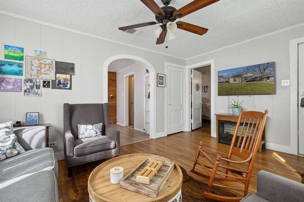 Denison, TX 75020,1505 W Johnson Street