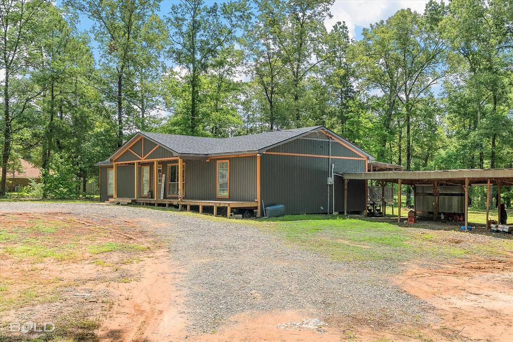 Mooringsport, LA 71060,4382 Circle Square Drive