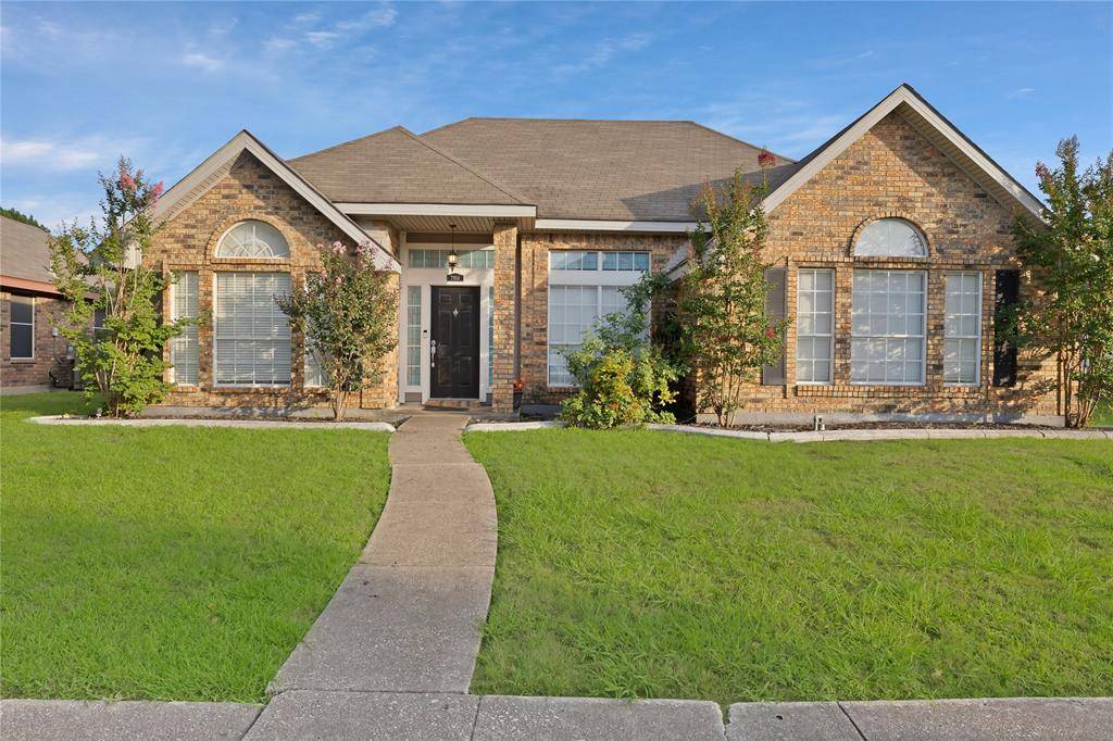 7914 Coastway Drive, Rowlett, TX 75088