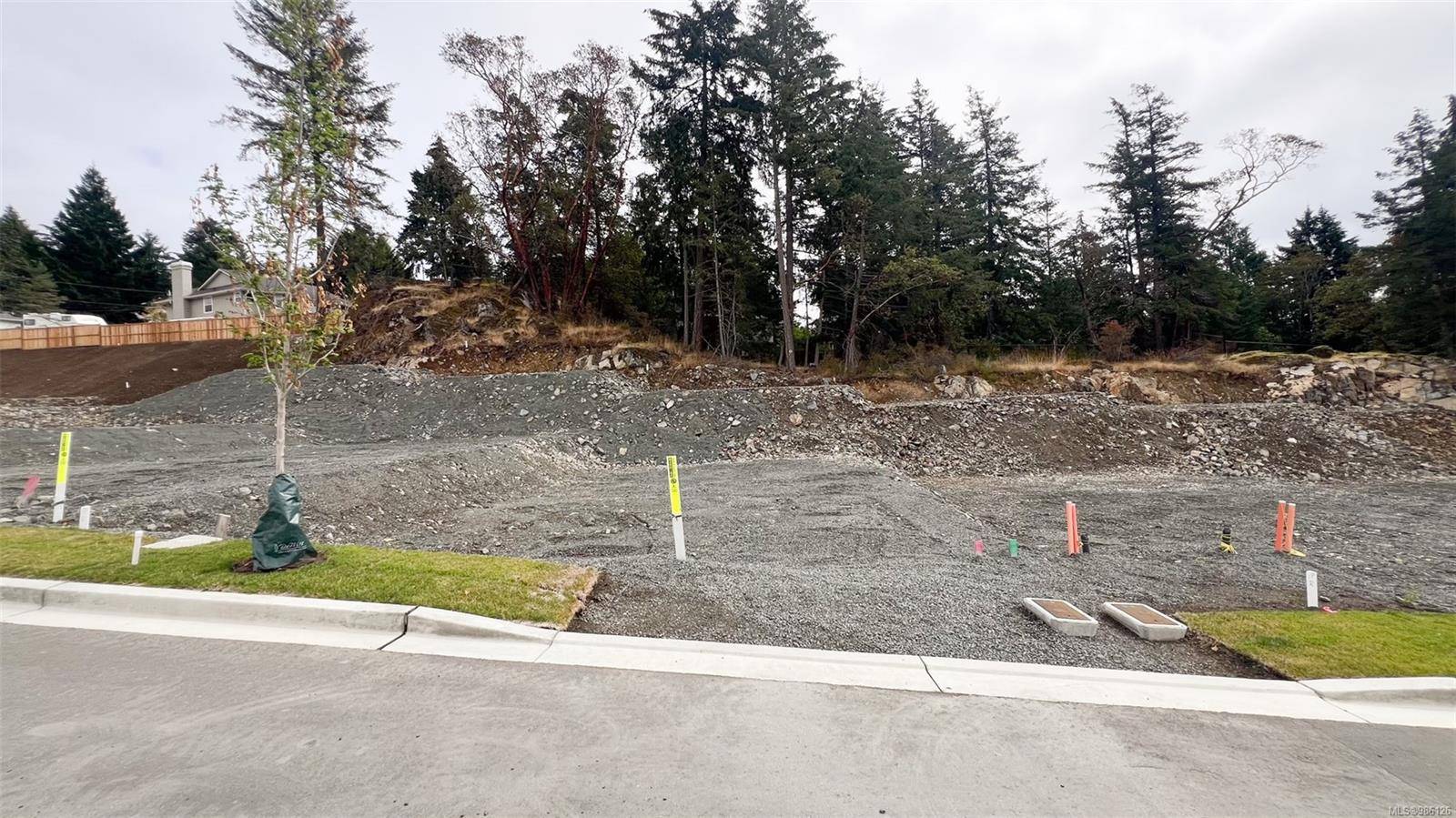Langford, BC V9B 6C6,632 Madrona Ridge