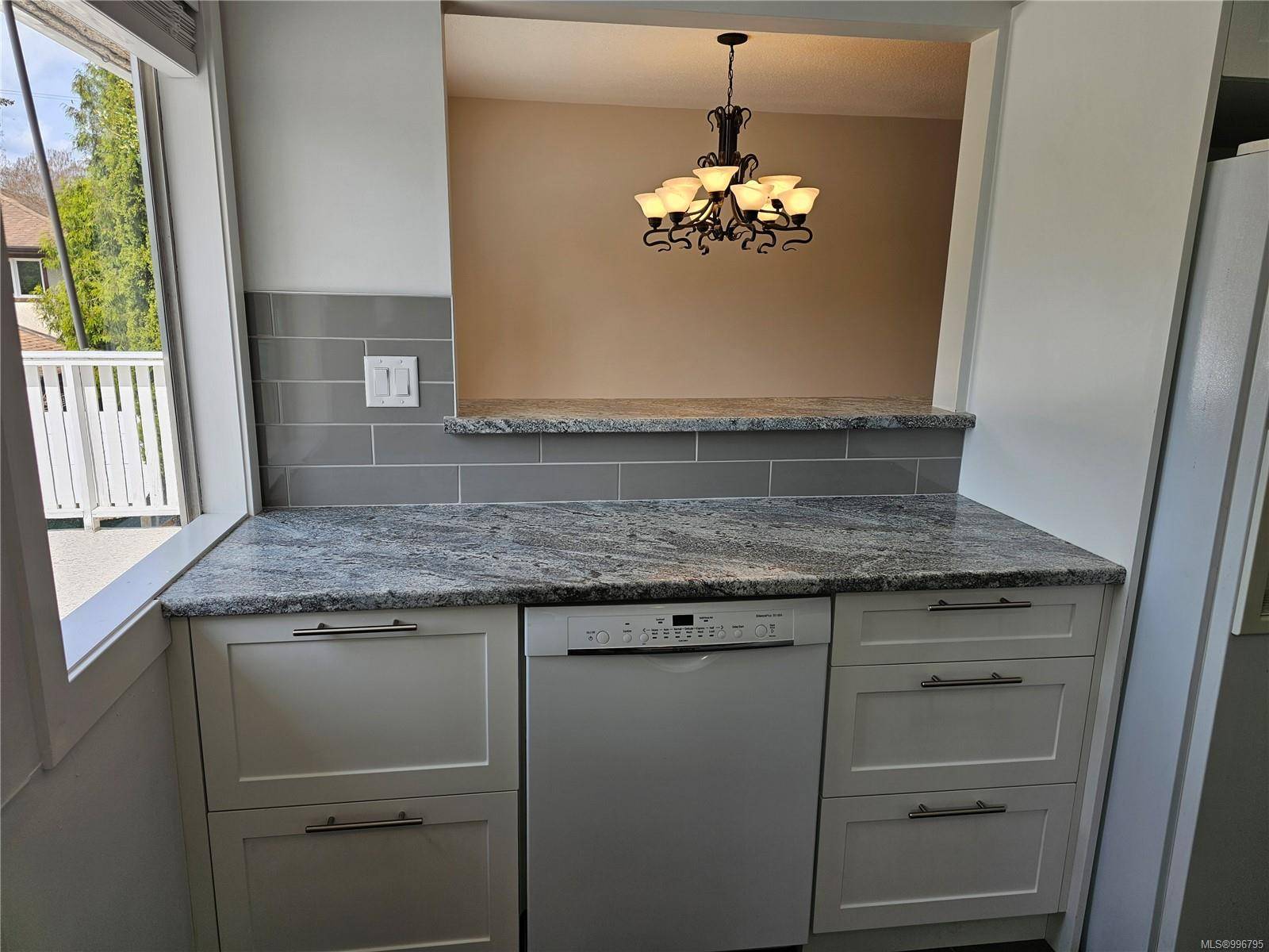 Duncan, BC V9L 3M7,5890 CHESTERFIELD Ave