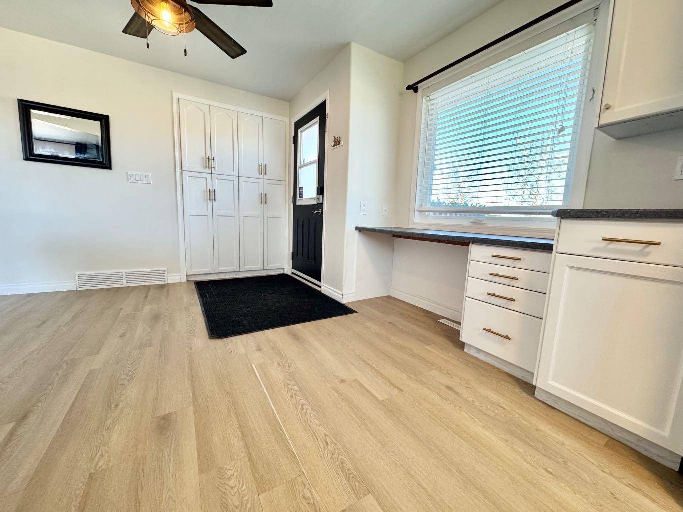 Whitecourt, AB T7S1B2,4703 56A AVE