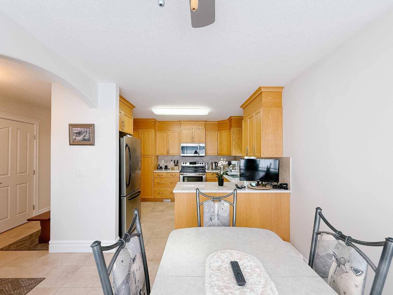 Olds, AB T4H 0C3,14 Vermont Close