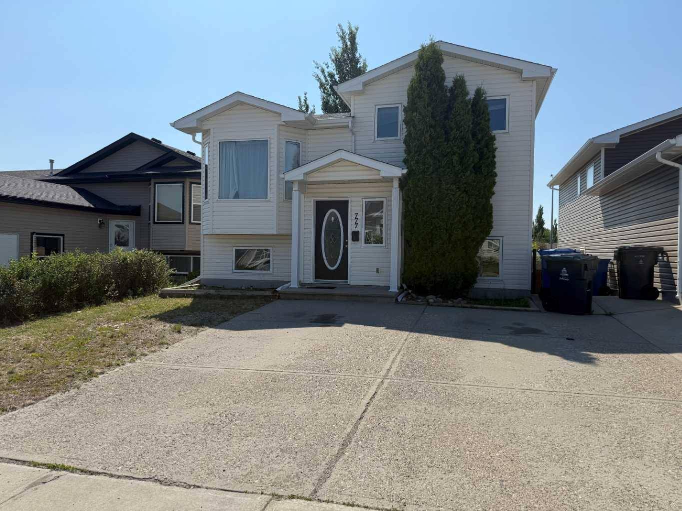 777 Blackfoot TER W, Lethbridge, AB T1K 7Y7