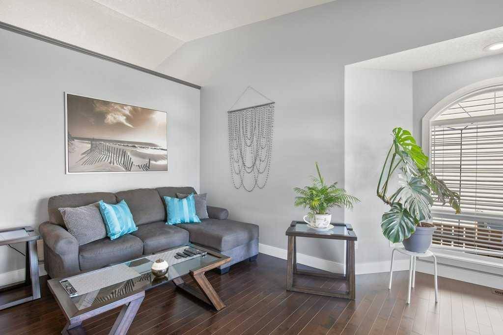 Red Deer, AB T4R 3A8,23 Altena Close