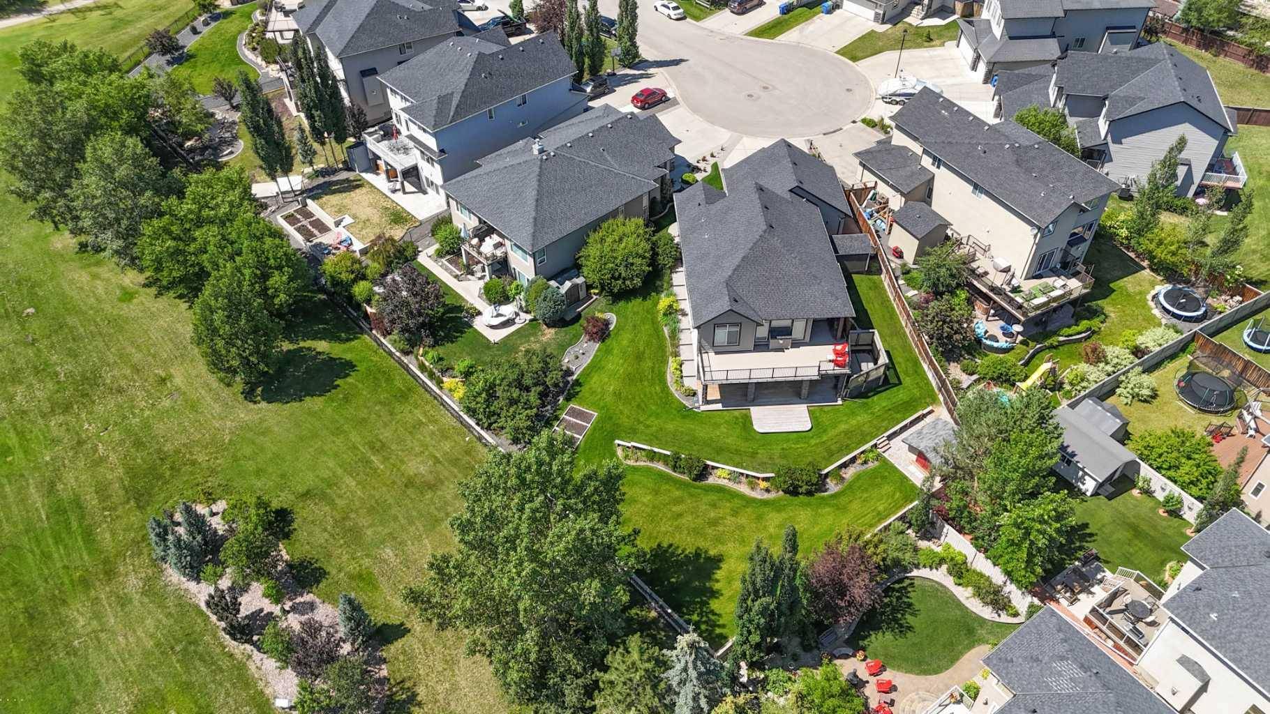 Chestermere, AB T1X 0G4,145 Aspenmere Place