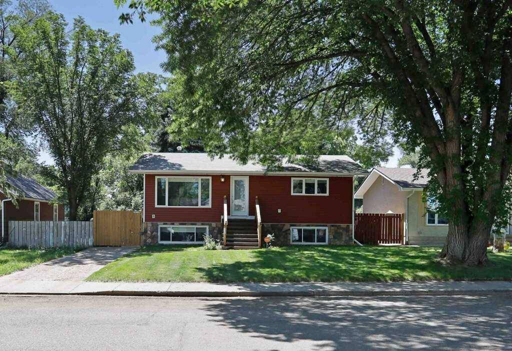 43 Spruce AVE, Brooks, AB T1R 0A2