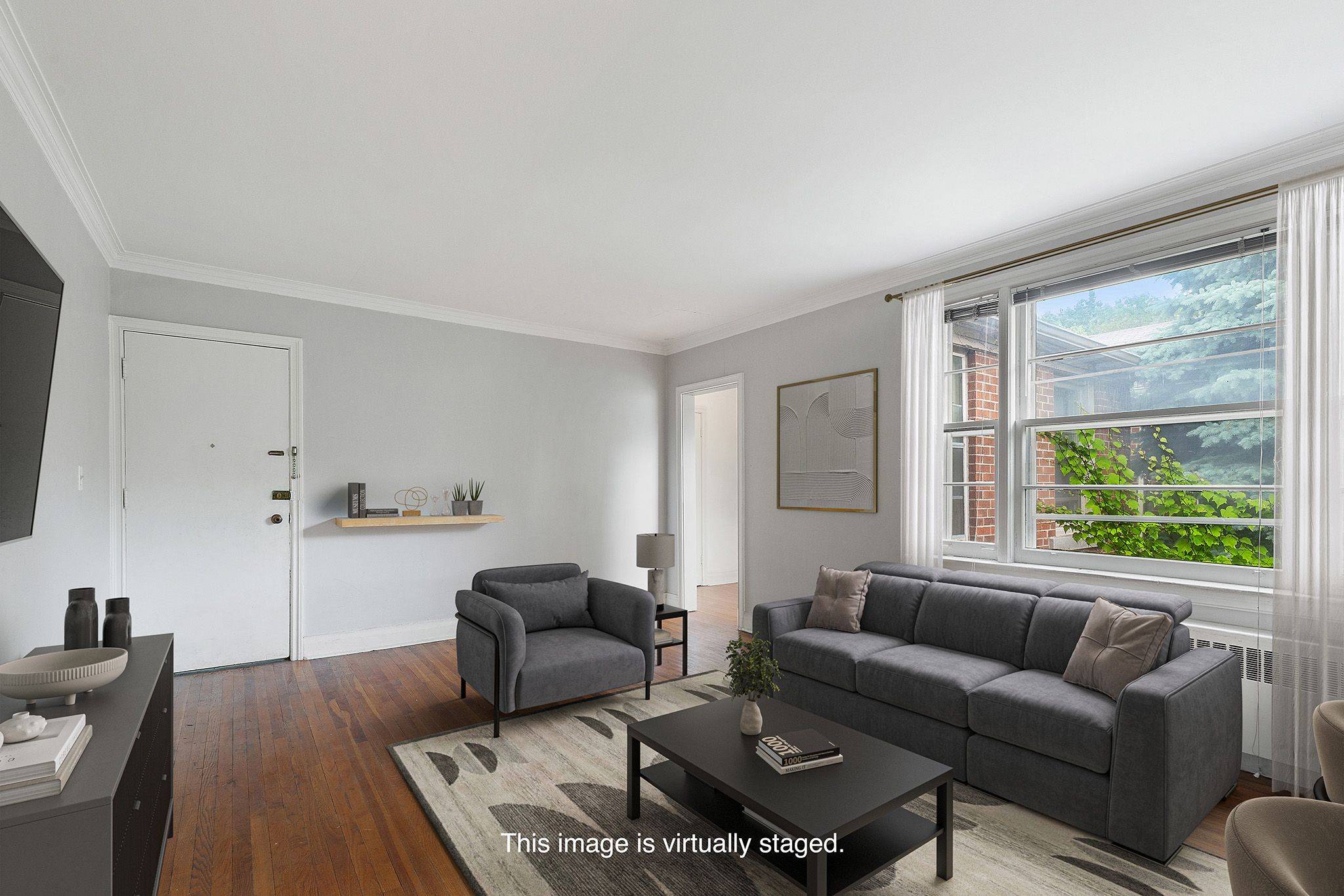 Toronto C03, ON M6C 1T5,15 Warwick AVE #3