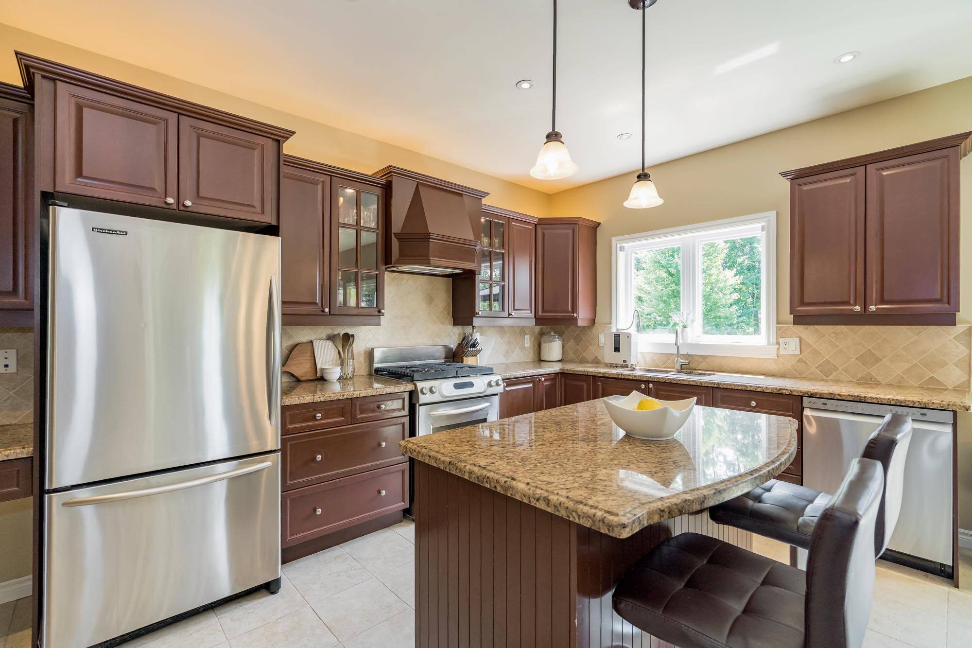Oro-medonte, ON L0L 2L0,64 Red Oak CRES