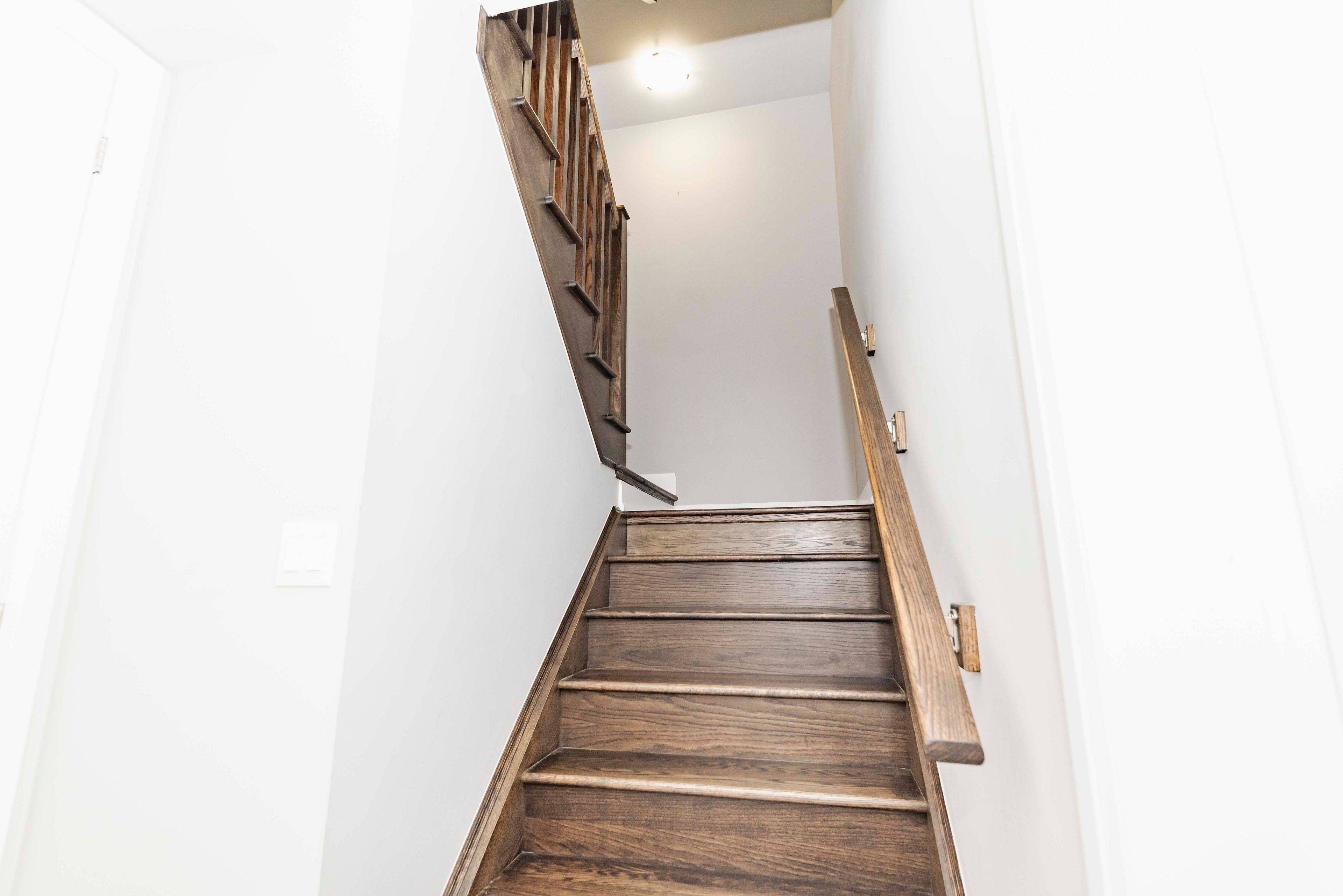 Oakville, ON L6M 1S2,3266 Charles Fay PASS