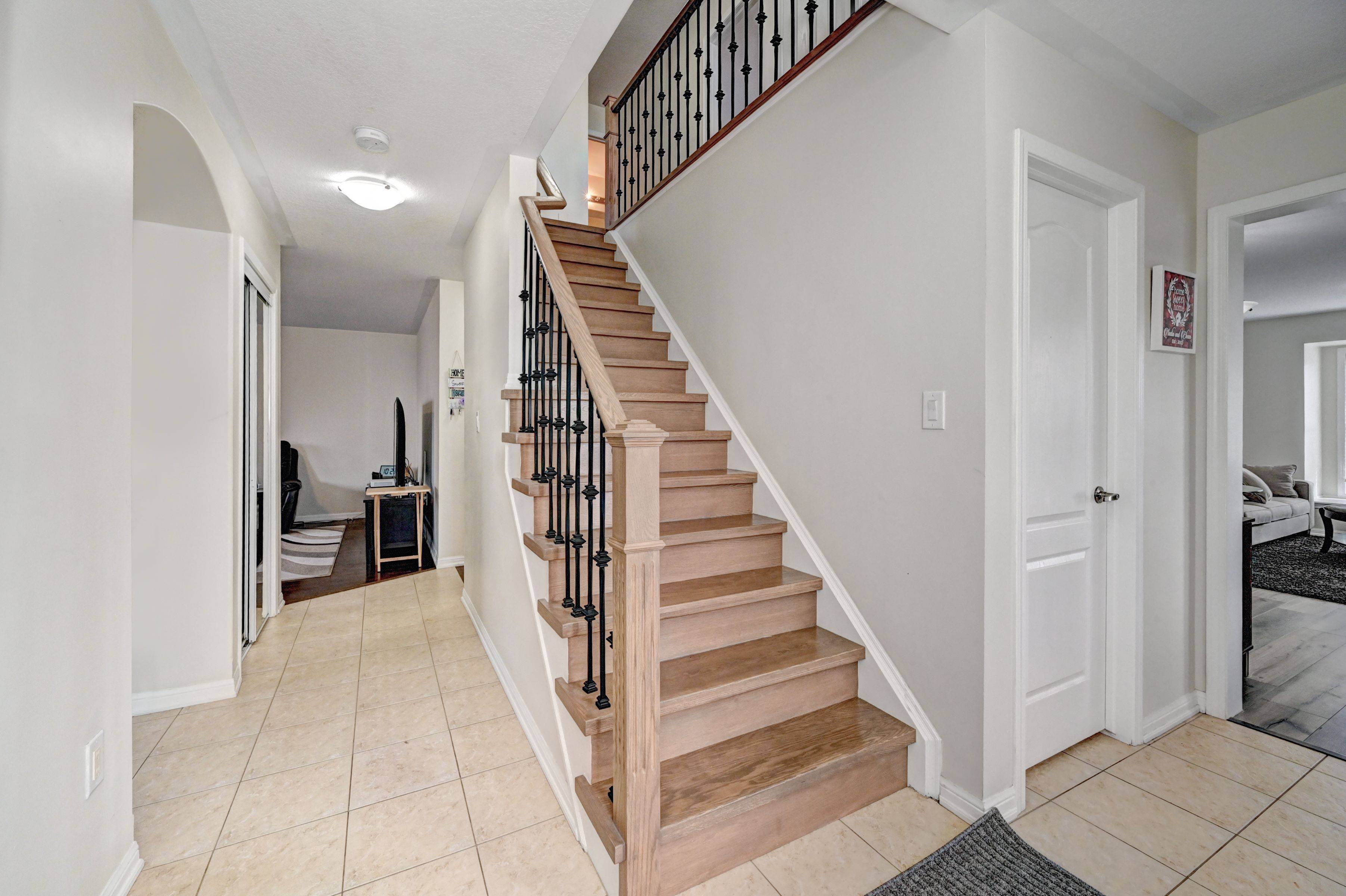 Cambridge, ON N3C 0B7,4 DALTON DR