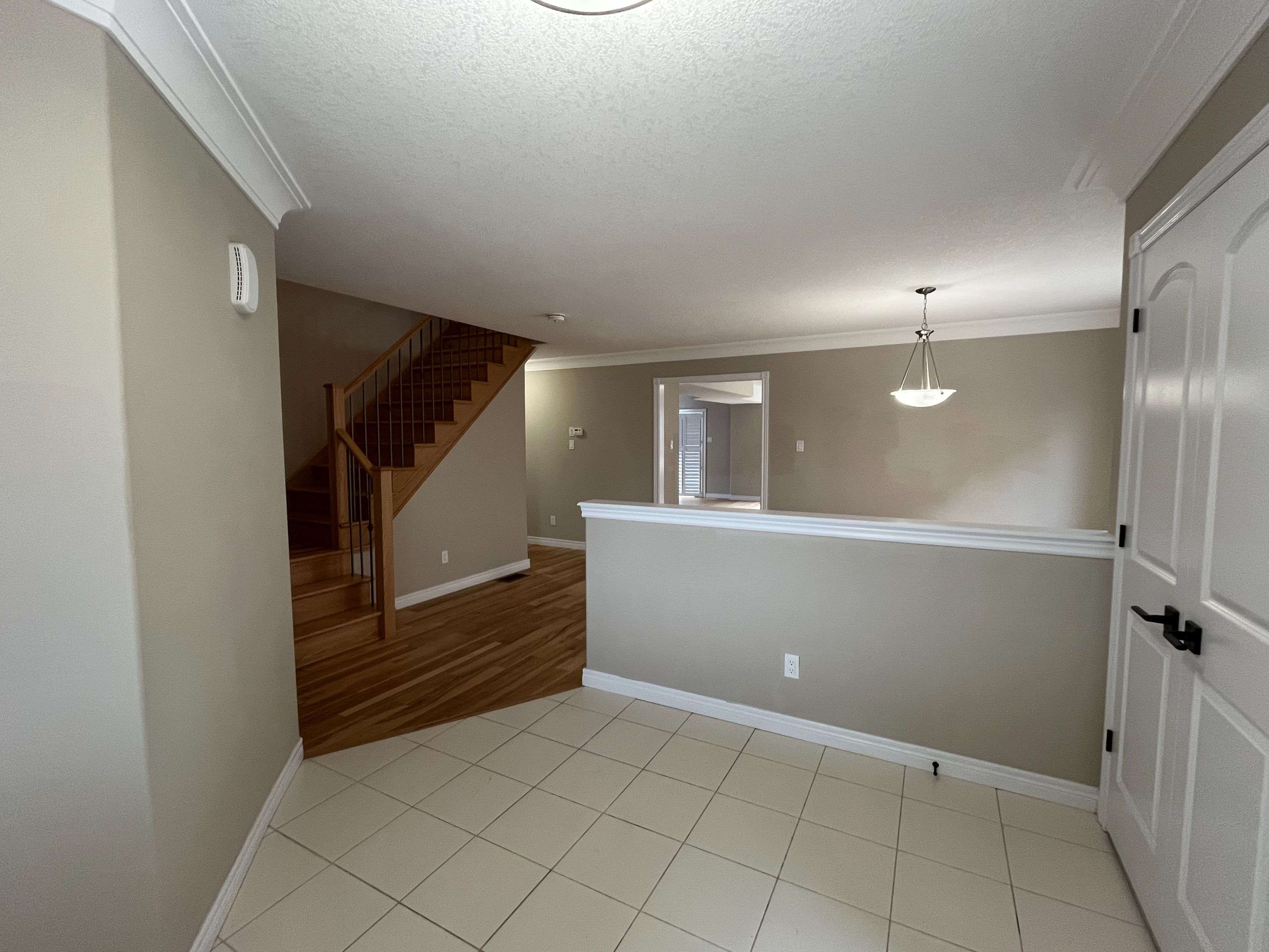 Peterborough North, ON K9J 6X4,37 York DR