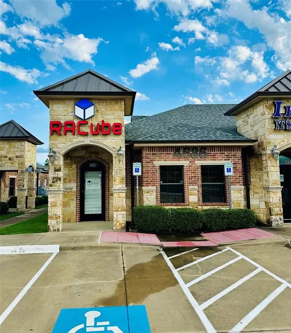Plano, TX 75024,4686 Mcdermott Road #204