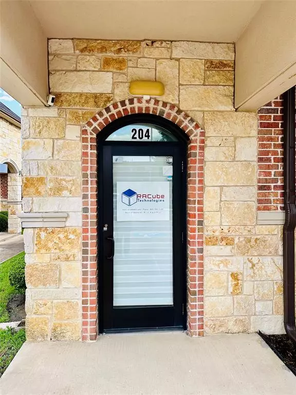Plano, TX 75024,4686 Mcdermott Road #204