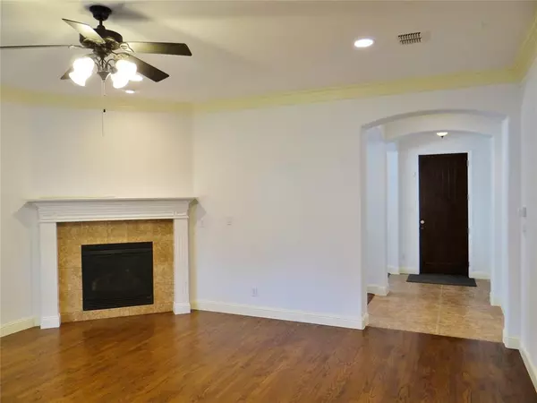 Irving, TX 75039,831 San Clemente