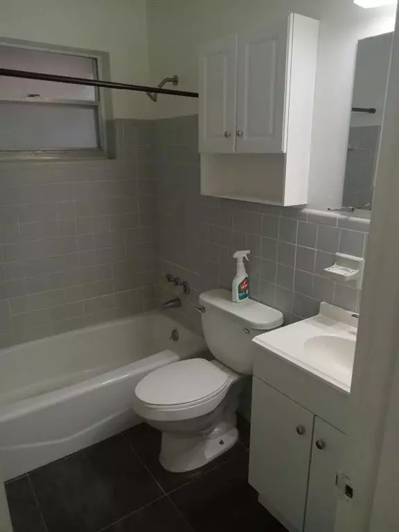 Hollywood, FL 33020,2901 JACKSON #7