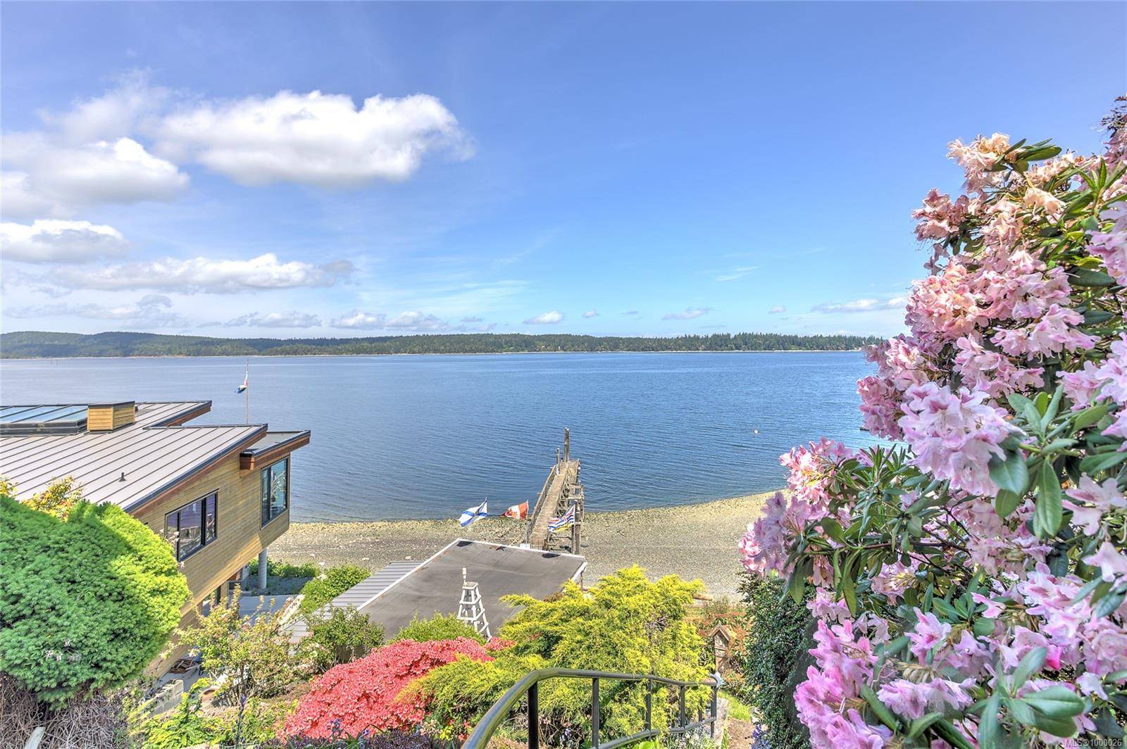 Ladysmith, BC V9L 1A8,375/377 Chemainus Rd