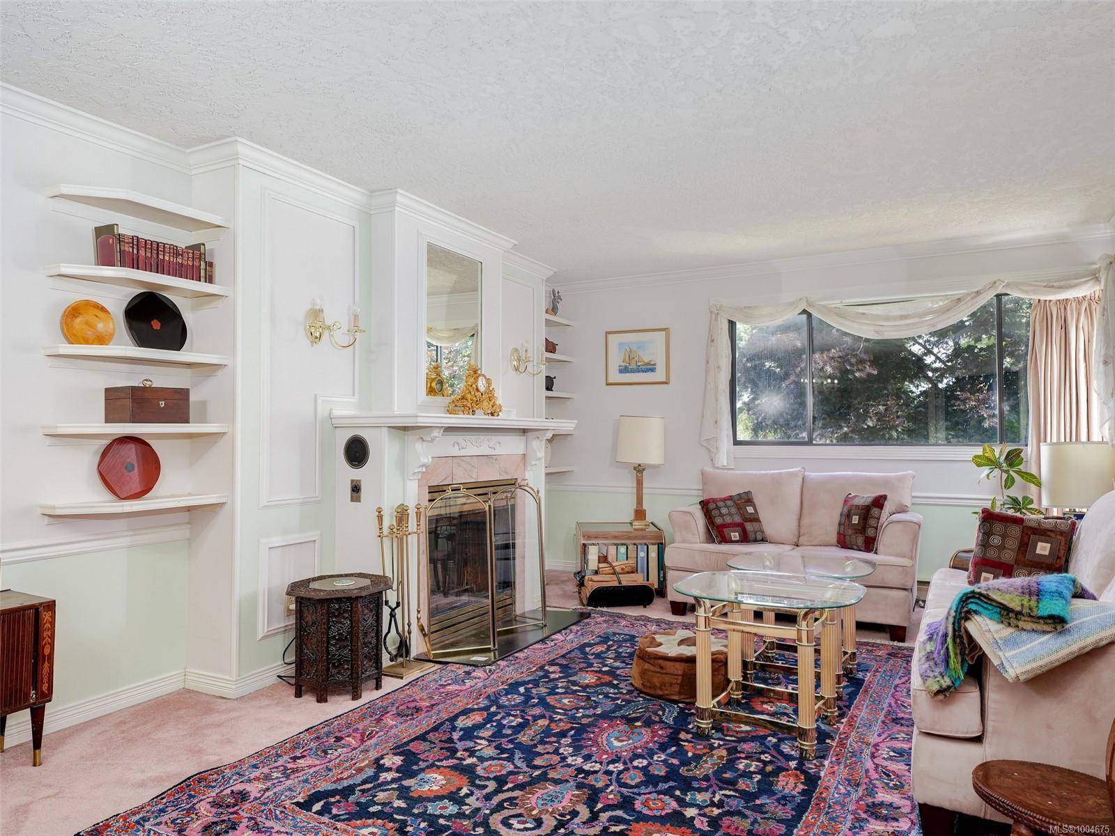 1335 Rudlin St, Victoria, BC V8V 3R9