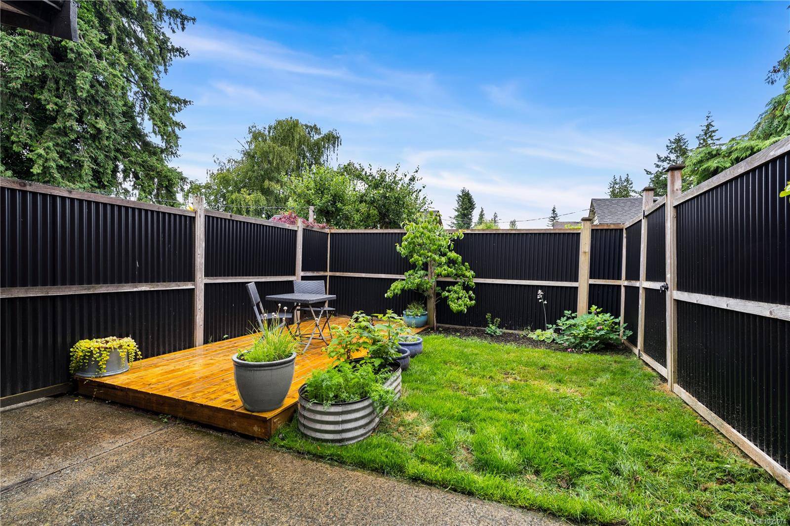 Campbell River, BC V9W 2Y4,581 DOGWOOD St #5