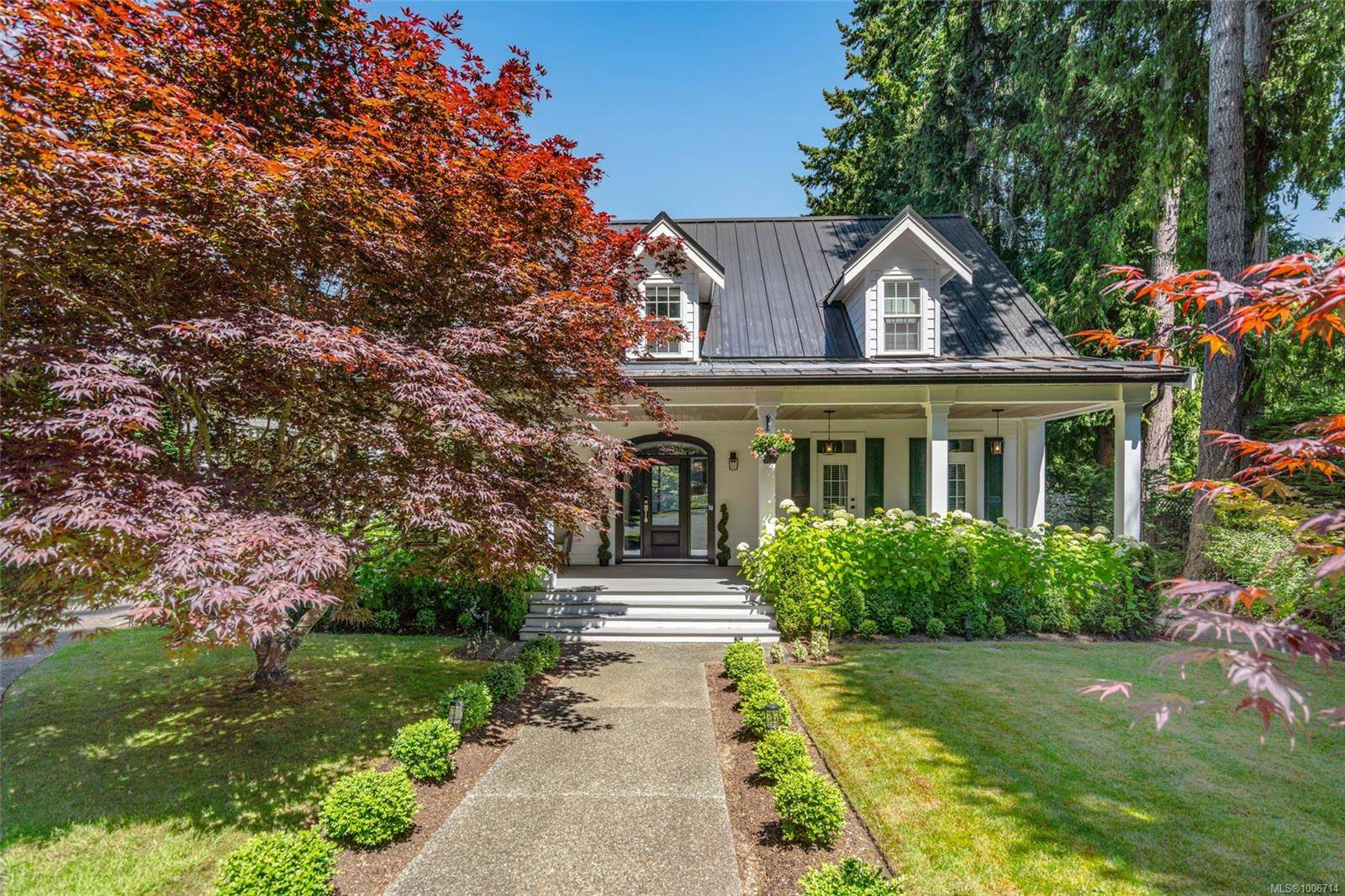 155 Hoylake Rd E, Qualicum Beach, BC V9K 1L7