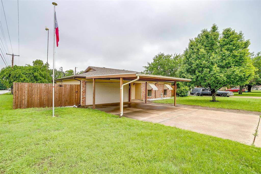 White Settlement, TX 76108,632 Comal Avenue