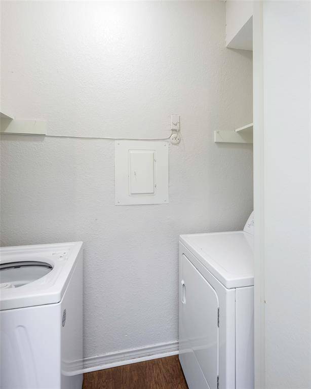 Dallas, TX 75243,8600 Coppertowne Lane #402