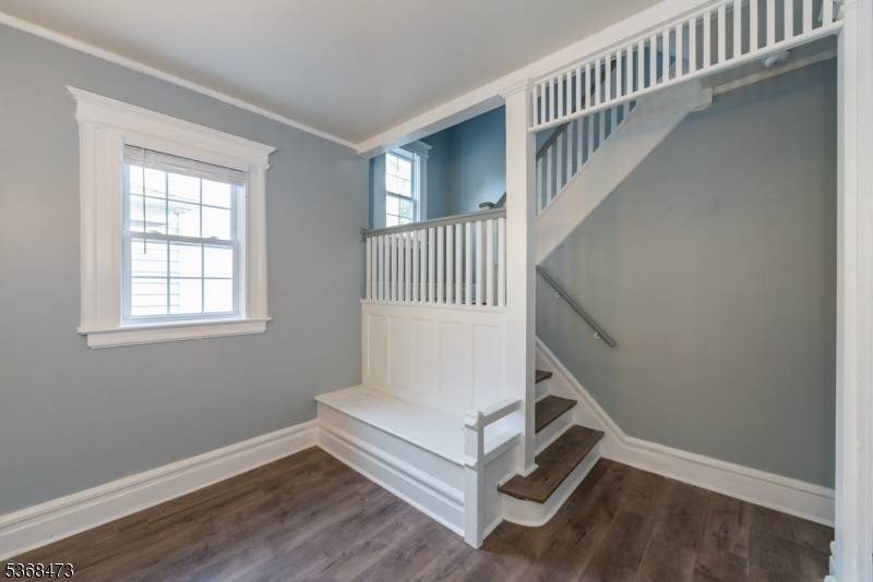 Montclair Twp., NJ 07042,14 Grove Ter
