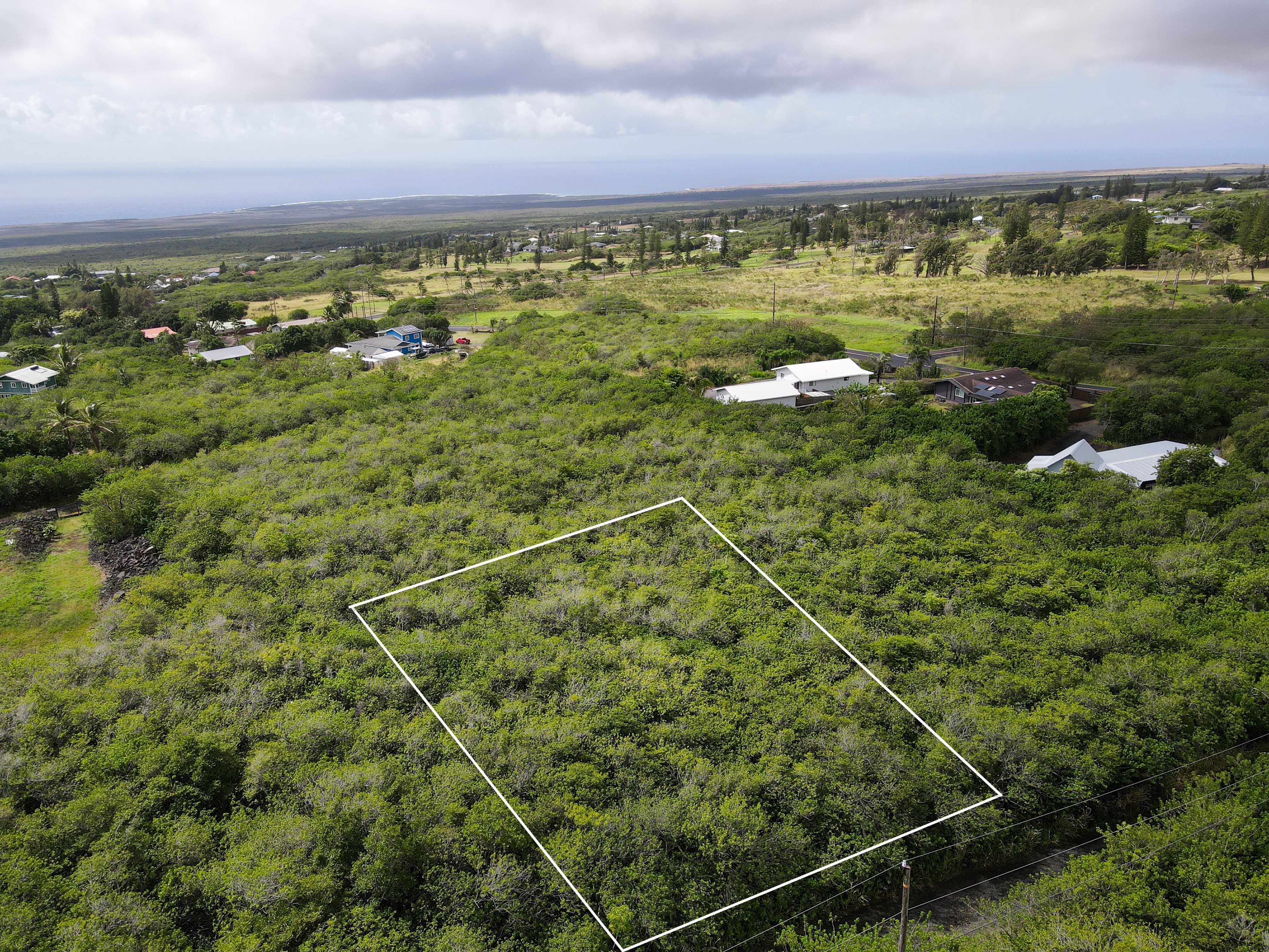 94-6494 KEKUHAUPIO RD, Naalehu, HI 96772