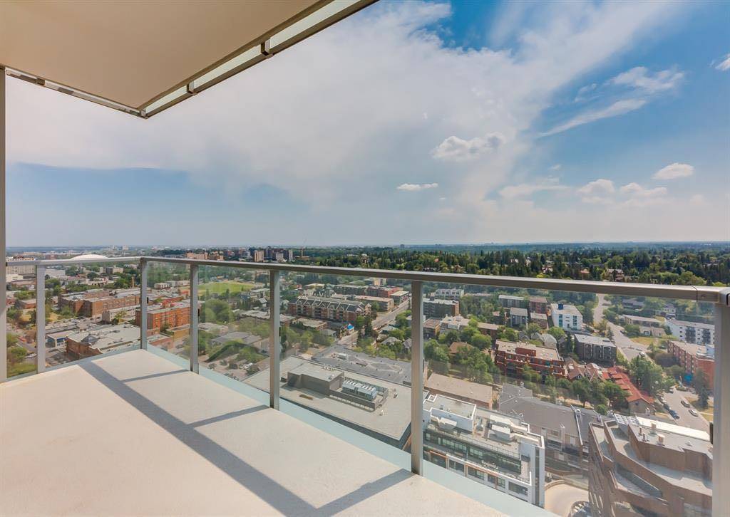 Calgary, AB T2R 1C2,930 16 AVE SW #2406